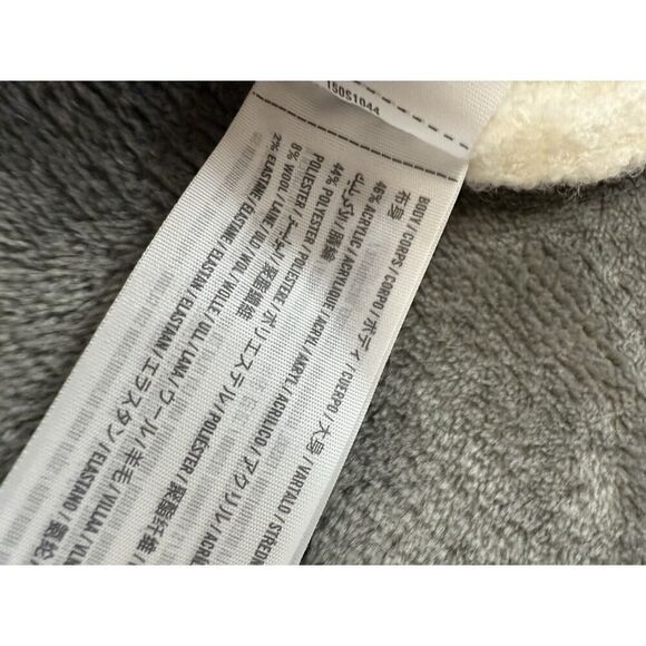 Abercrombie & Fitch Nordic Fair Isle Sweater White Gray Size S Soft Cozy Warm - Picture 8 of 9